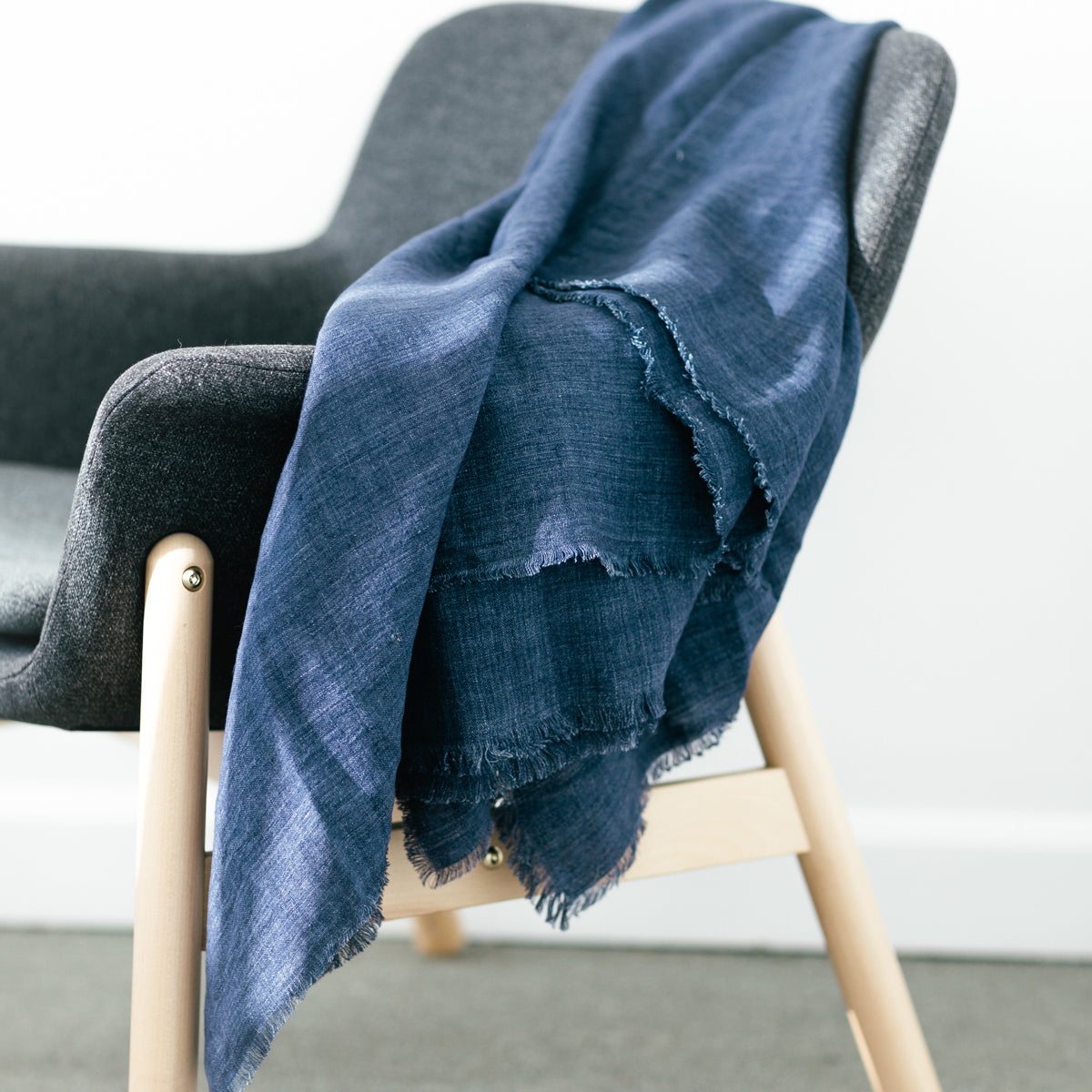 Stone Washed Linen Throw Blanket-5